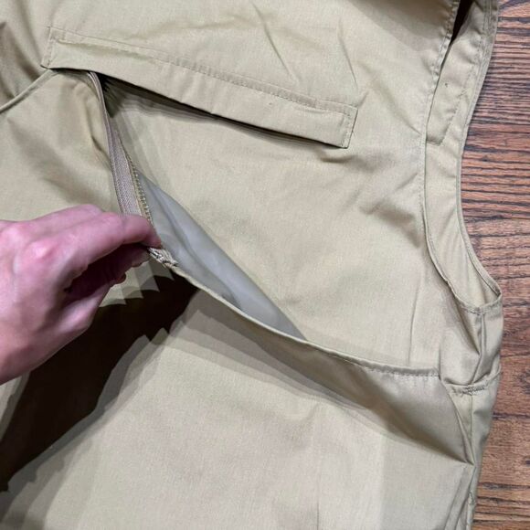 Vintage 80 s 10X Tan Tactical Lightweight Hunting Vest - Picture 3 of 5